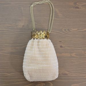 Vintage Pearl 1070's handbag
